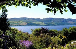 Jardines de Abriachan y Loch Ness  Alain Vermeulen